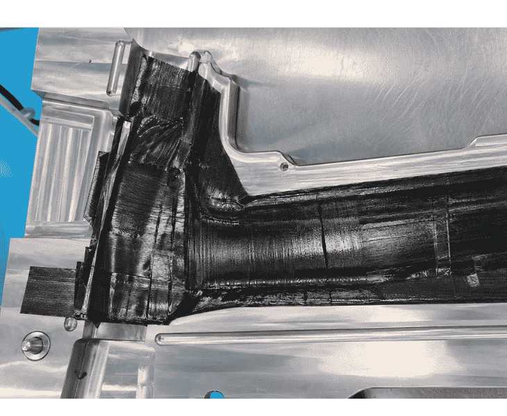 Carbon efoil mast layup